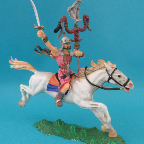 8751  Hun avec épée et süld avec crâne d'animal type II sur cheval 1.